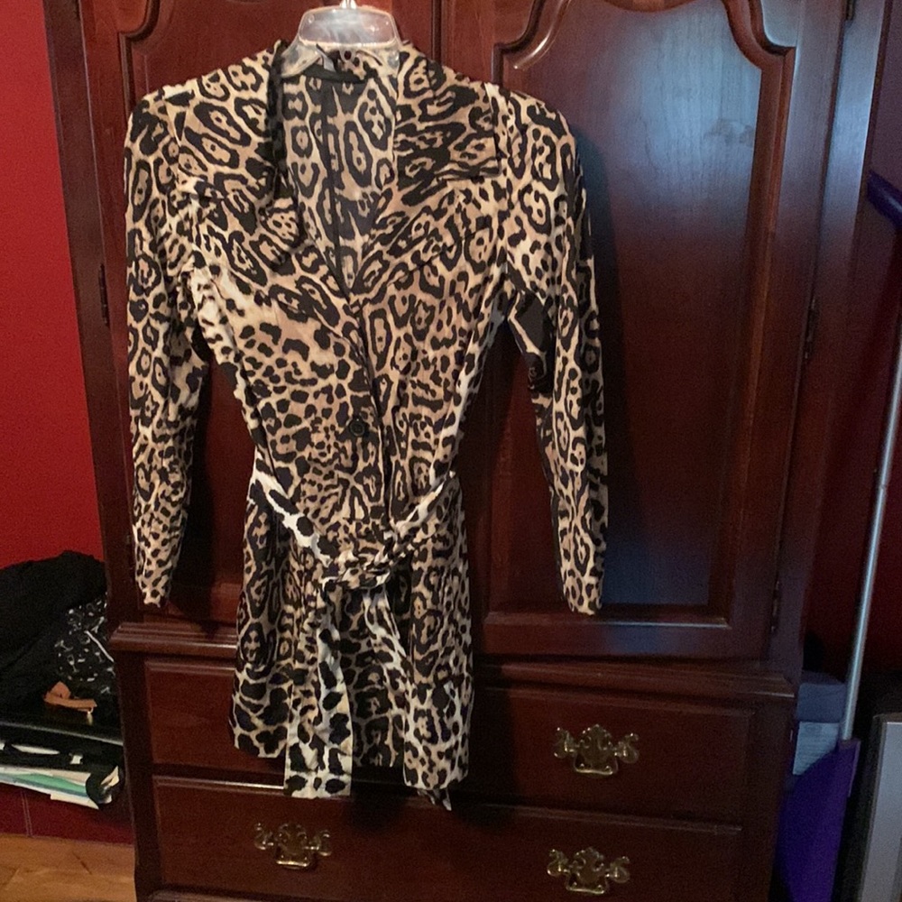 Light, lovely & leopard!